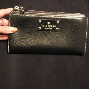 Kate Spade Wristlet wallet